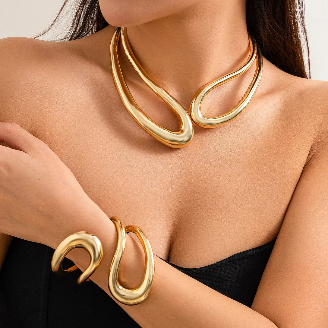 Gold Metal Choker Set